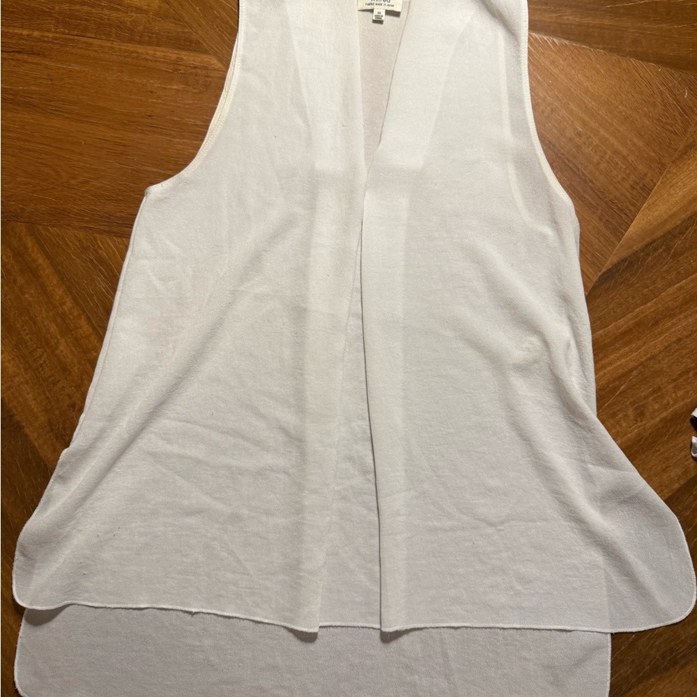 Aritzia Wilfred Flowy Sleeveless Blouse - XS - High-Low Hem